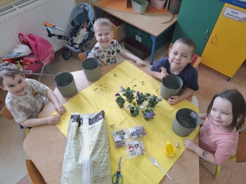 655495388_122150162924980716_2936064928029399035_n